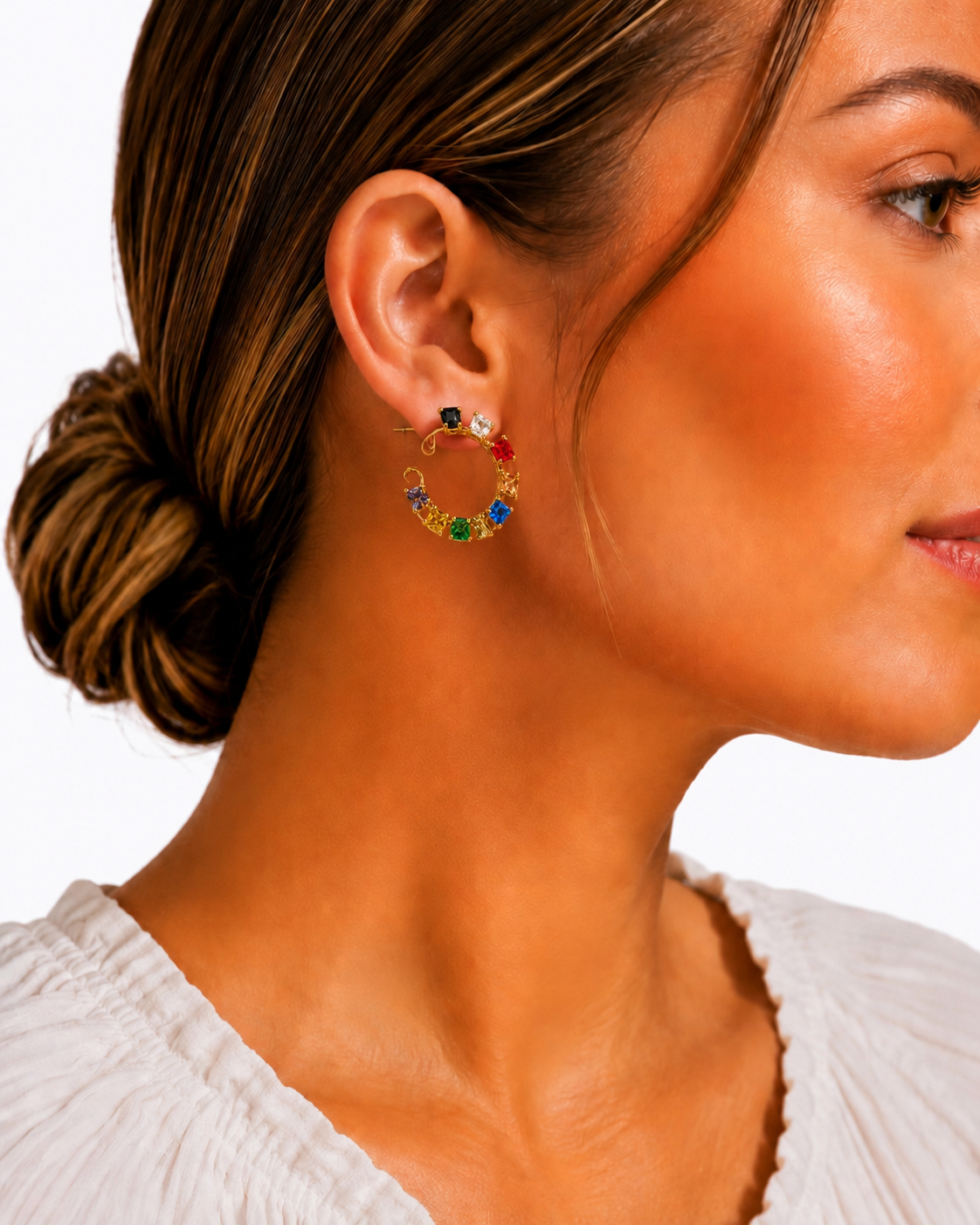 Brincos Meia-Argola Zircónias Multicores Quadradas – Aço Inoxidável & Banho a Ouro PVD