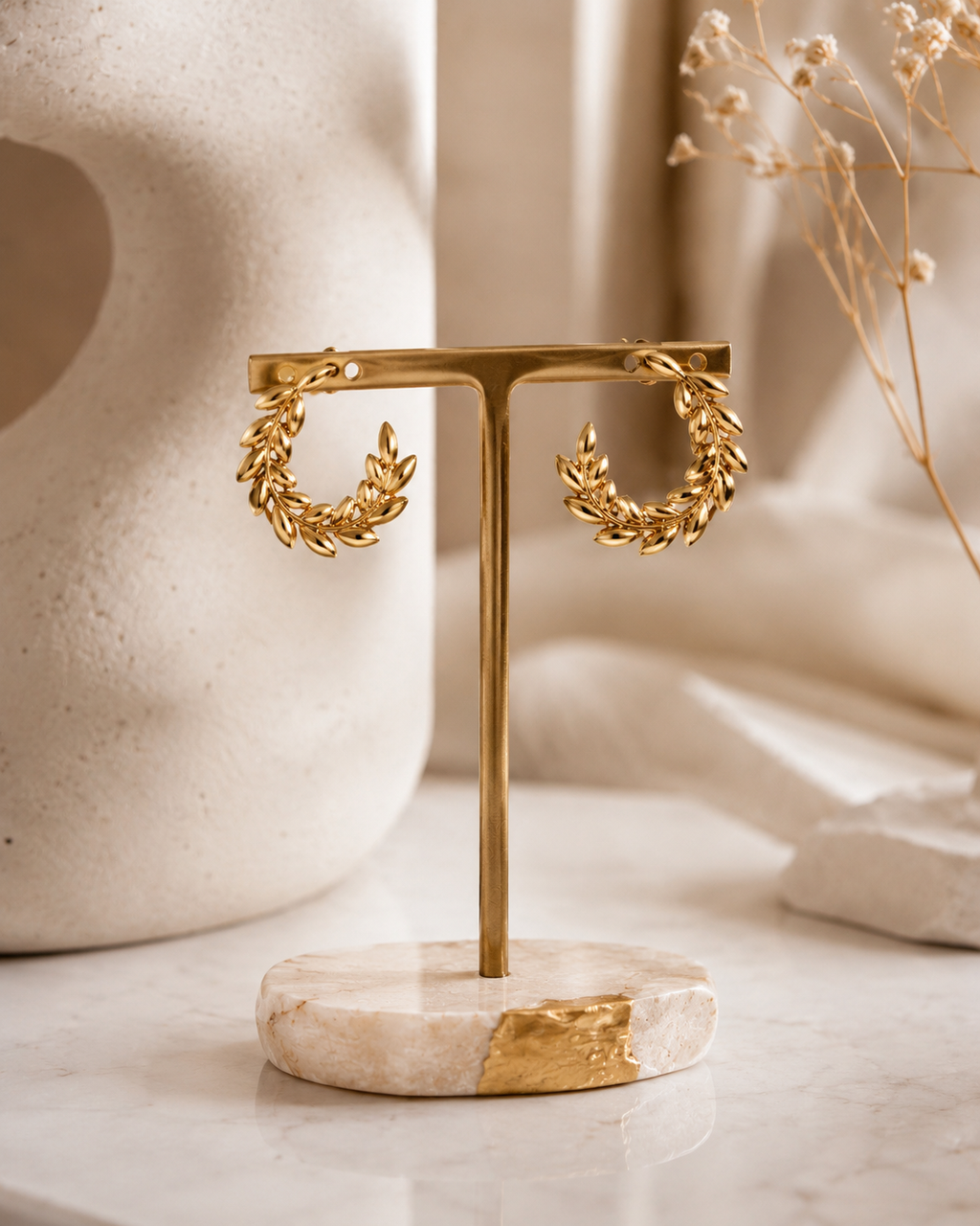 Brincos Meia-Argola Folhas de Louro – Aço Inoxidável & Banho a Ouro PVD