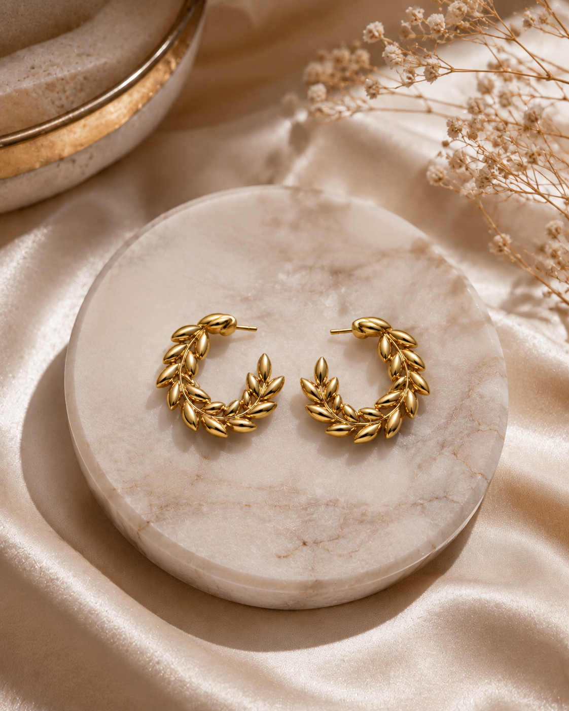 Brincos Meia-Argola Folhas de Louro – Aço Inoxidável & Banho a Ouro PVD