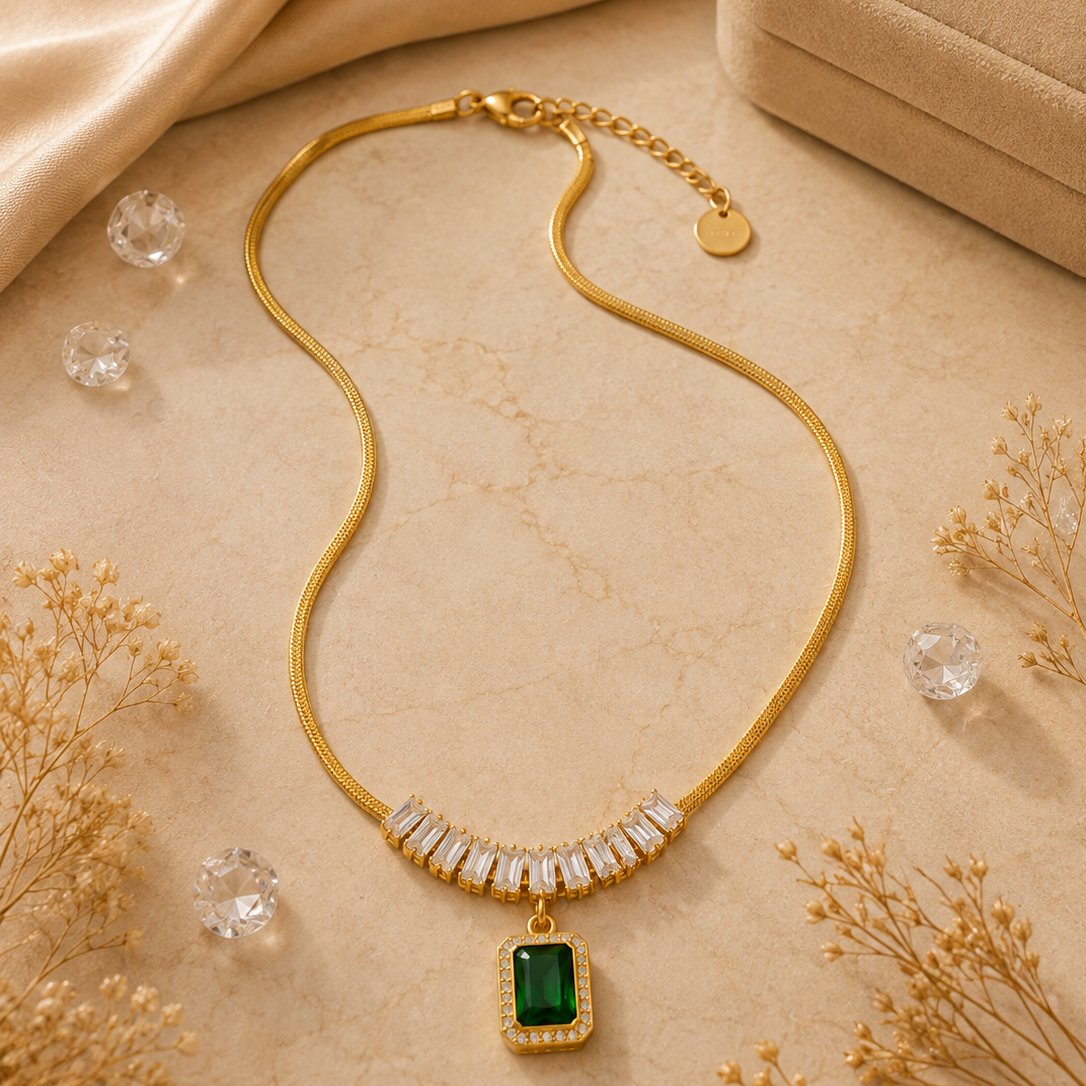 Colar Esmeralda Imperatriz & Zircônias Baguette – Aço Inoxidável & Banho a Ouro PVD