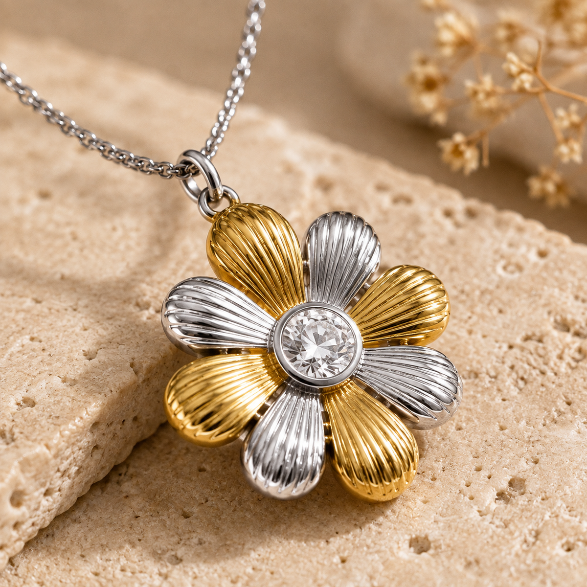 Colar Flor Bicolor Margarida & Zircônia – Aço Inoxidável & Banho a Ouro PVD