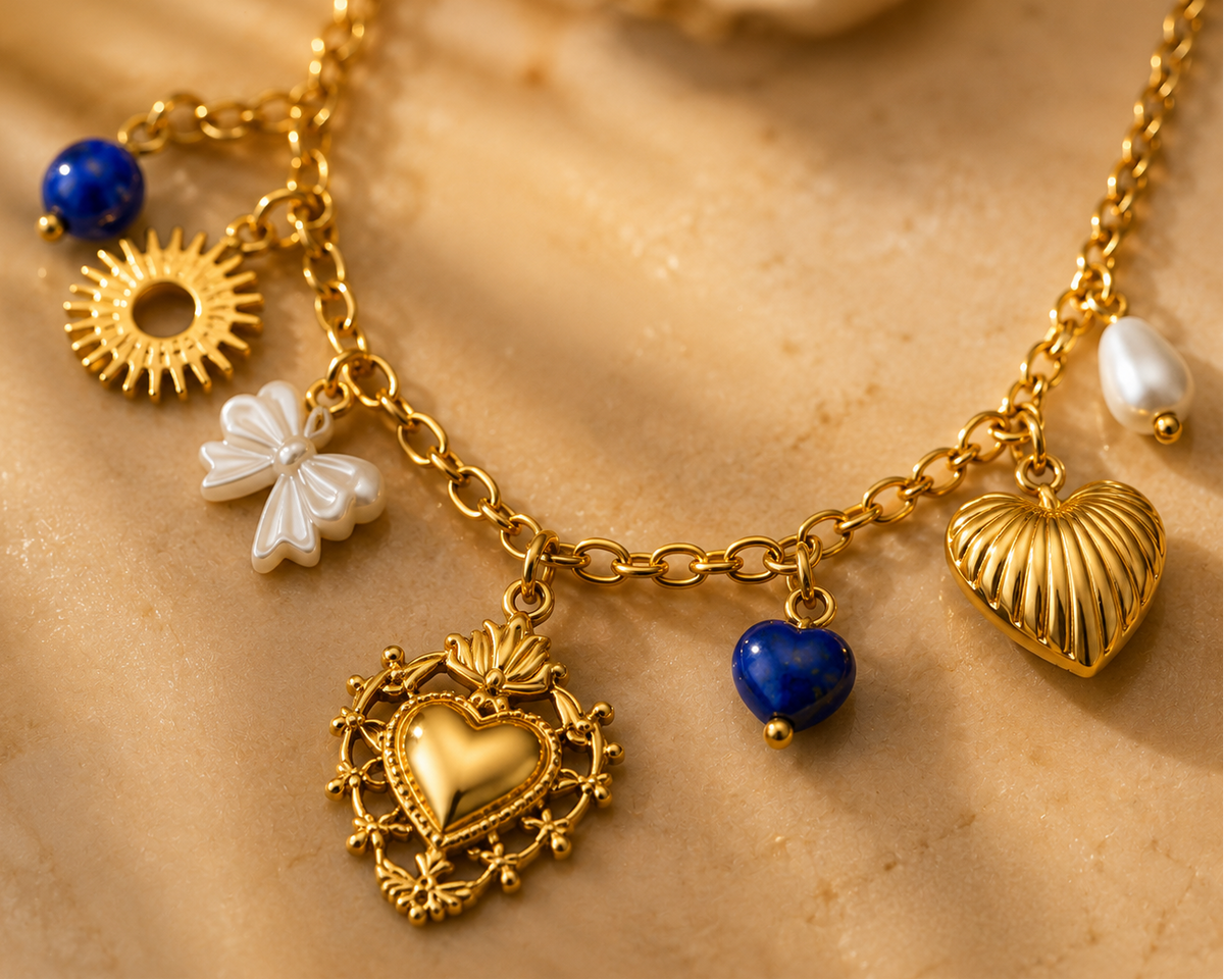Colar Charms Amuletos & Coração – Aço Inoxidável & Banho a Ouro PVD